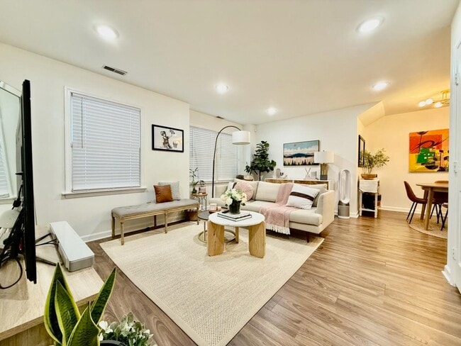 Photo - 267 Gates Ave Unidad 1