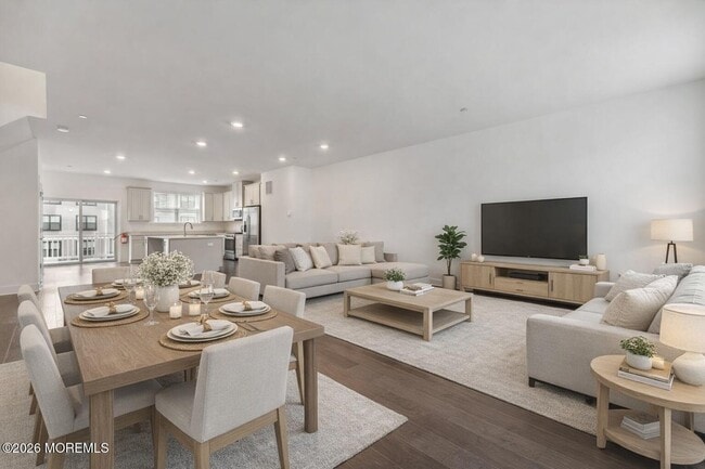 Photo - 46 Mariveles Wy