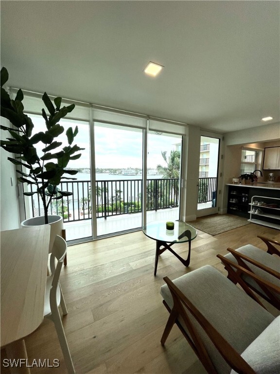 Building Photo - 3500 Gulf Shore Blvd N Unit 406 Rental