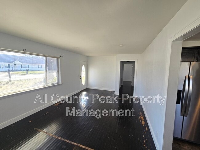 Photo - 1605 S Mack Smith Rd