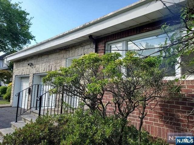 Building Photo - 37 Bayview Ave Rental