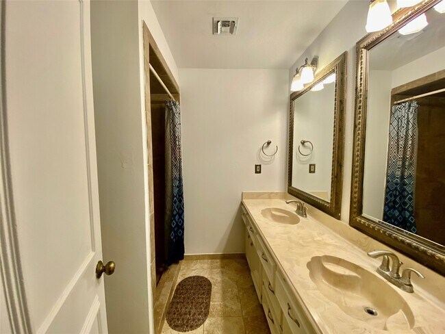 Photo - 14216 Horseshoe Bend