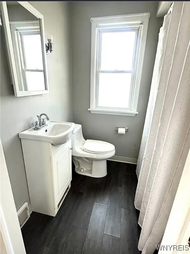 Photo - 93 Century Dr