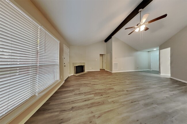 Photo - 2203 Longleaf Pines Ln