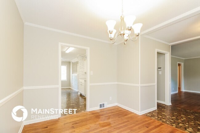 Photo - 3621 Huckleberry St