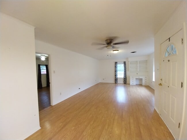 Photo - 6503 Old Mill Creek Rd