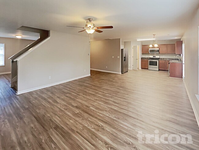 Photo - 1925 Buffalo Way