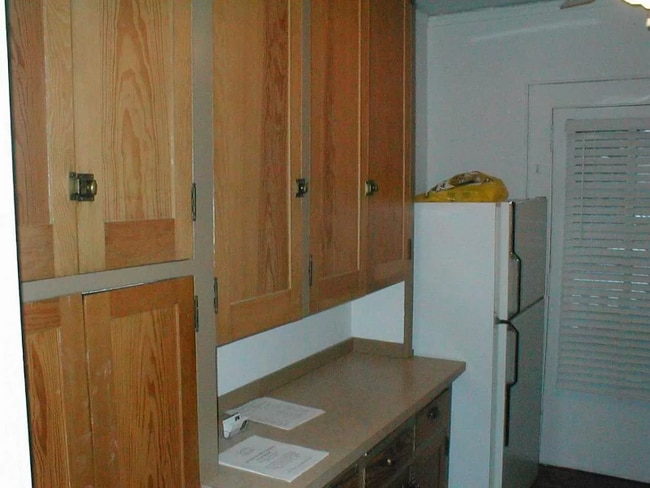 Photo - 302 W Grand Ave Unidad 2