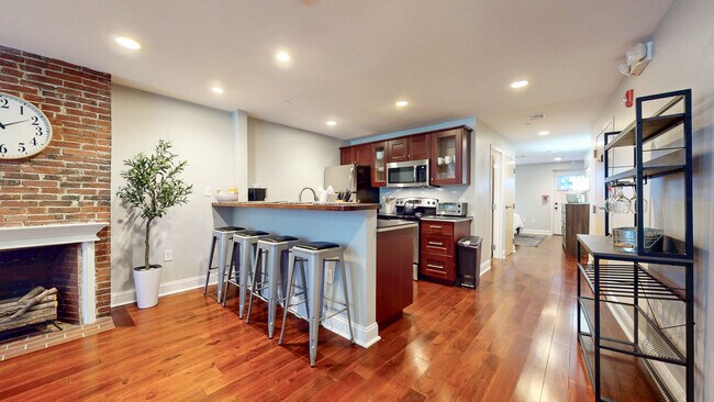 15 Union St Unit 2