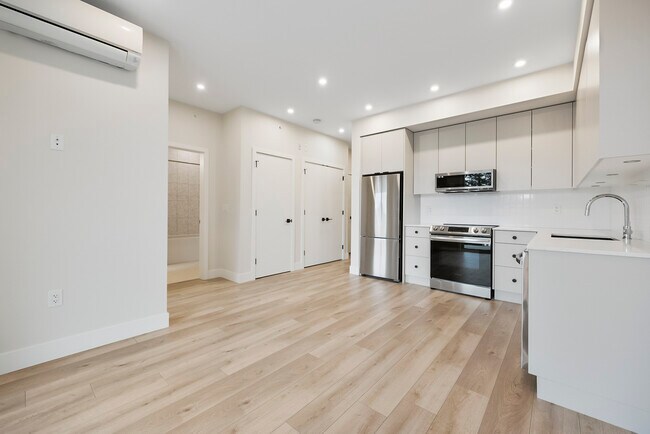 Photo - 45511-45511 Campus Dr