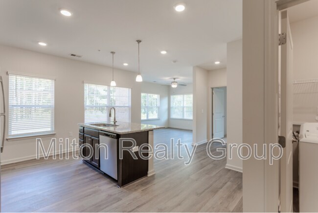 Photo - 210 Grove Cir Unidad APT. 103