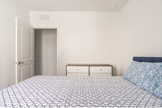 Photo - 511 NW 17th St