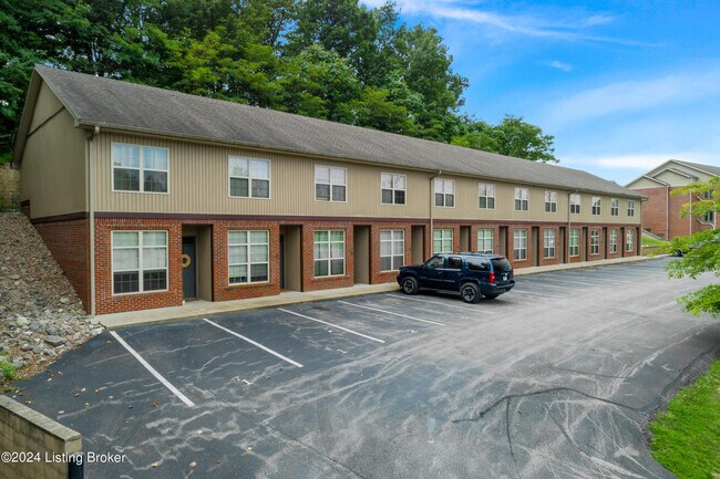Building Photo - 822 Northgate Blvd Unit 8 Rental