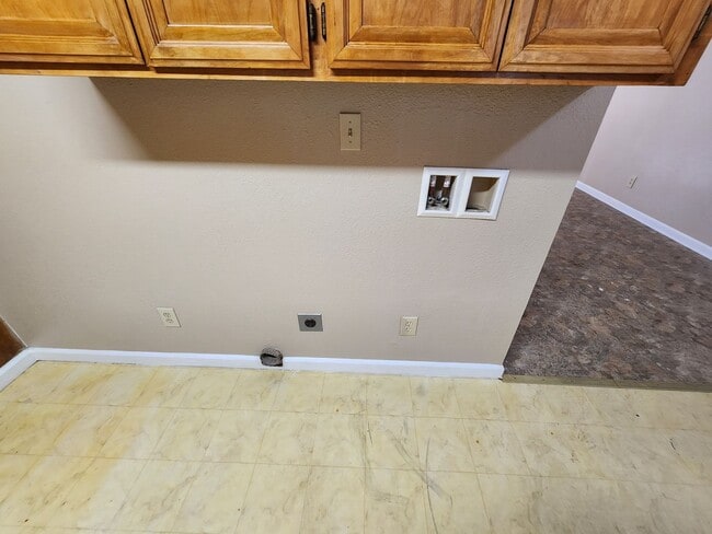 Photo - 1425 Eucalyptus Ave Unit Apartment C