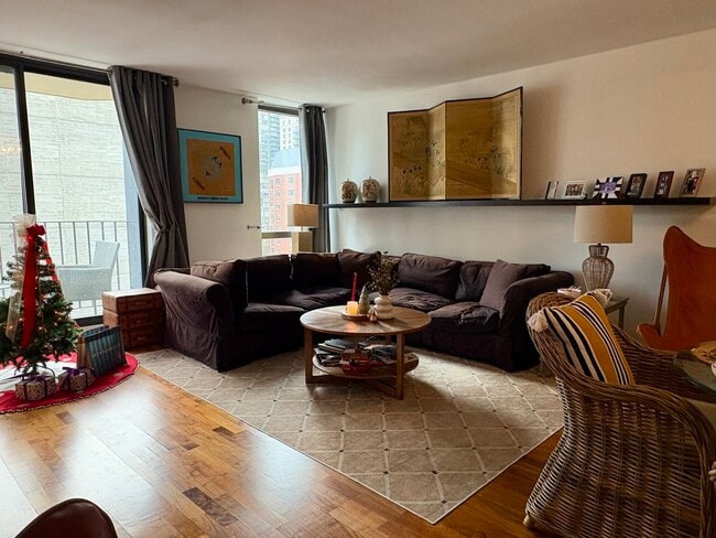 Photo - 70 W Huron St Unit 1304