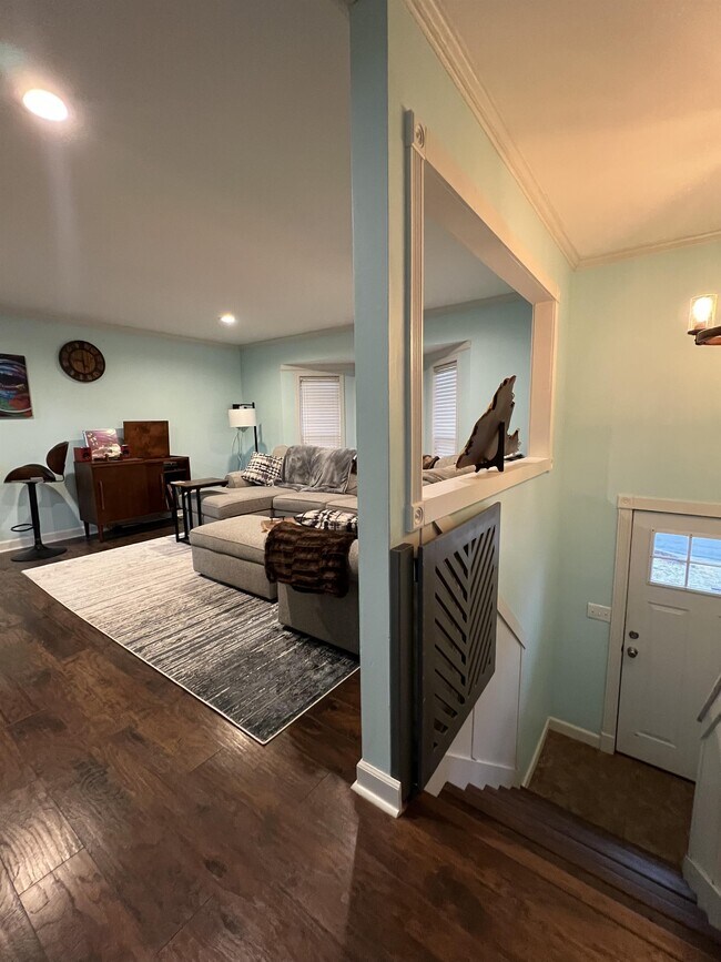 Photo - 1467 Grandview Dr