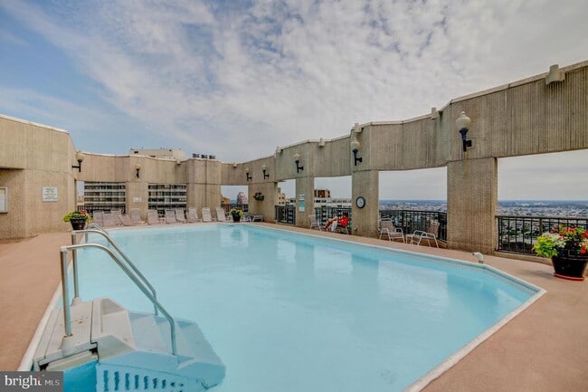 Photo - 2020 Walnut St Unit 24A