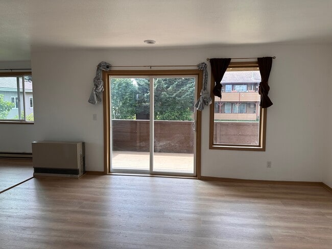 Photo - 895 Linda Ct