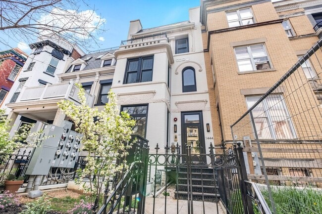 Building Photo - 1444 Harvard St NW Unit 001 Rental