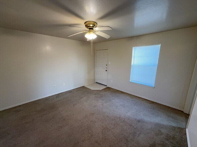 5804 Greengate Dr Unidad 5804 Greengate Dr Unit A