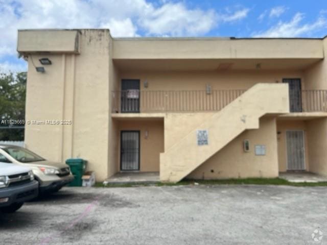Building Photo - 205 NE 141st St Unit 6-1-3 Rental