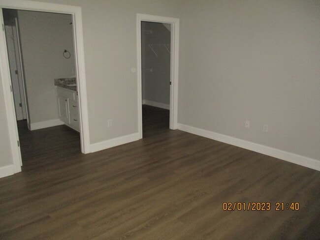 Photo - 124 Chapel Ct