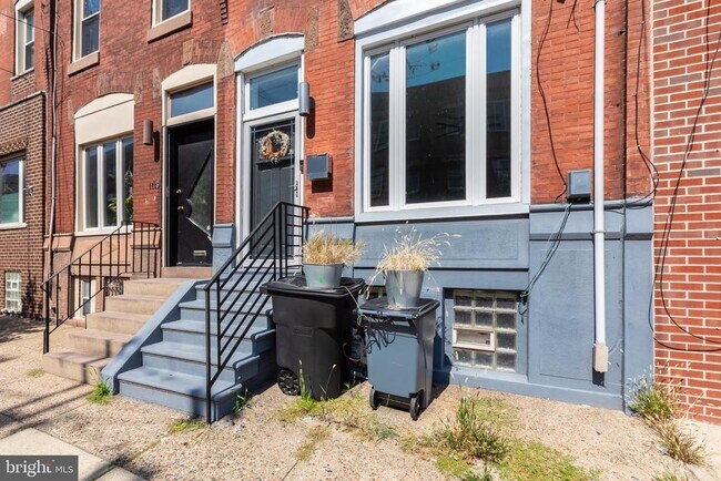 Photo - 1711 Moore St