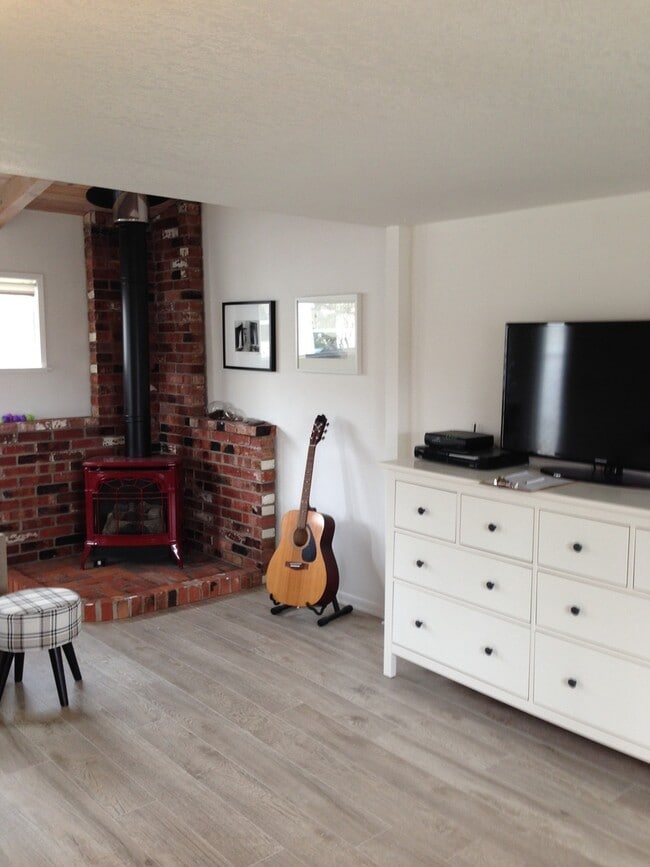 Photo - In-town Cottage