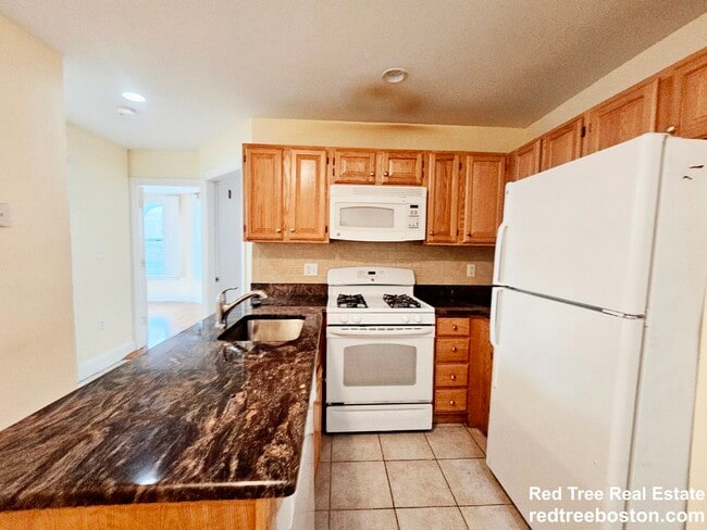 Photo - 95 Westland Ave