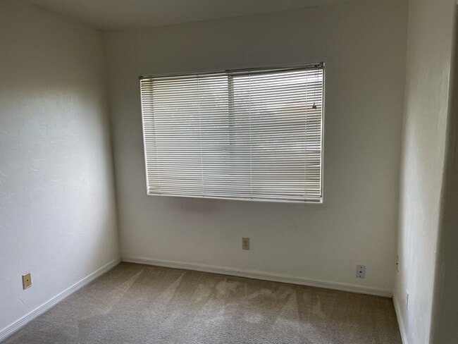Photo - 2536 N Corinthian Garden Dr Unit 3