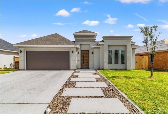 Photo - 13 E La Pointe Ave