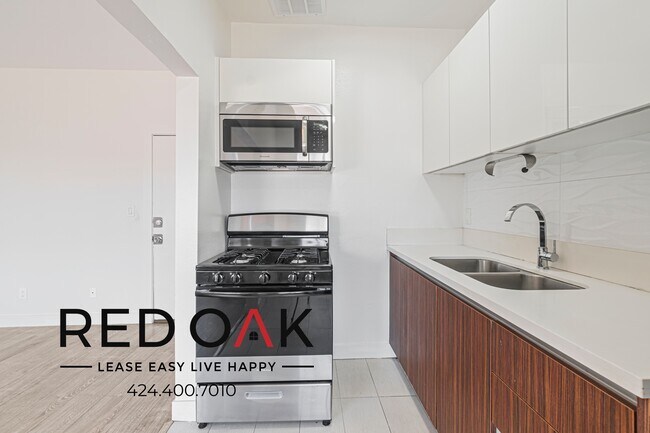 Photo - 932 Irolo St Unit 205