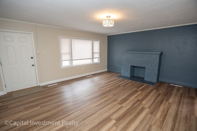Photo - 1120 E McCarty St