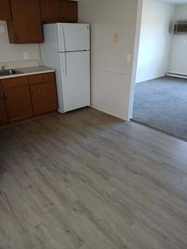 Photo - RANCH STYLE 3 BEDROOM DUPLEX FOR LEASE