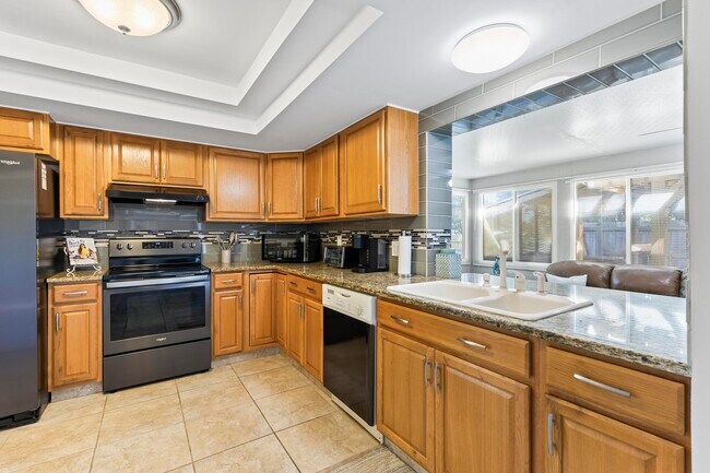 Photo - 22 Clark Ln House