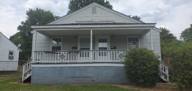 Building Photo - 4406 Trinity Ave Unit A