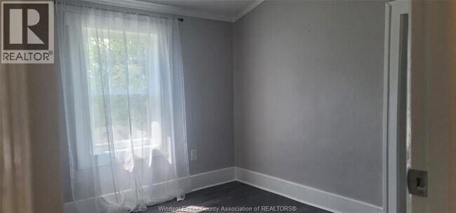 Photo - 1035 Elm Ave