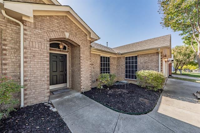 Photo - 620 Jamie Ln