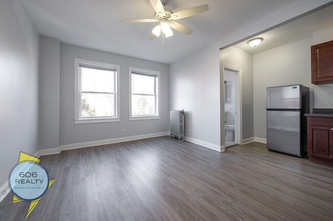 Photo - 6930 N Greenview Ave Unit 506