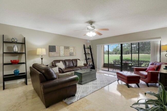 Photo - 9440 Meadowood Dr Condominio Unidad 103