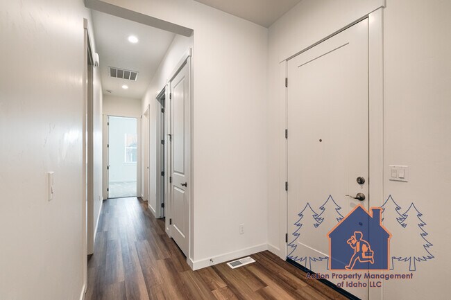 Photo - 8548 W Lilburn St