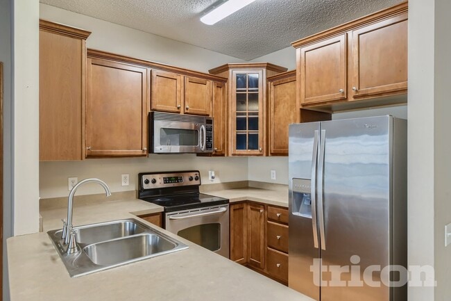 Photo - 7712 Lachman Ave NE