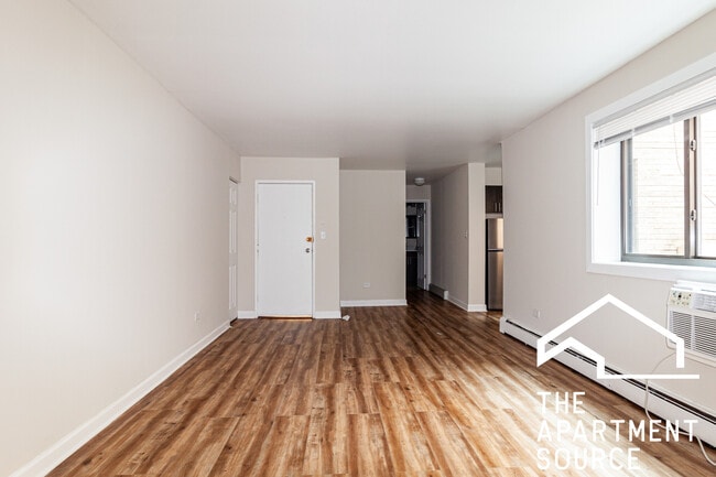 Photo - 5851 N Winthrop Ave Unit 304