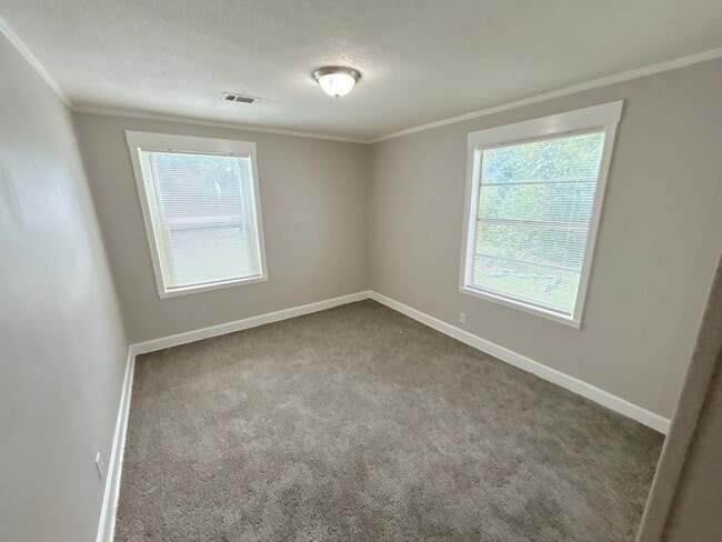 Photo - 1018 McEvers Cir