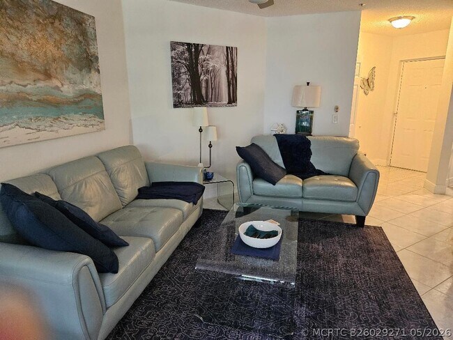 5147 Europa Dr Unit I