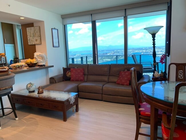 Photo - Fully Furnished 2B+office/2 BA/2 Parking on High Floor Corner Unit with Ocean View