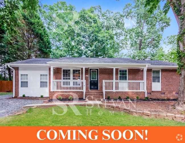 Building Photo - Cute, cozy and comfortable Rental
