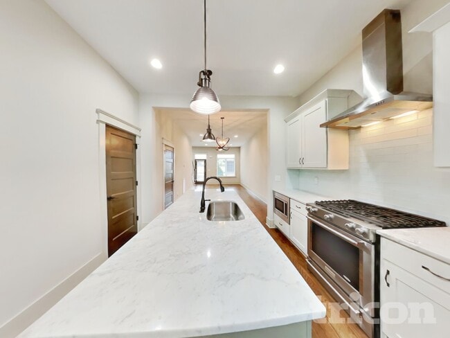 Photo - 6813 Charlotte Pike