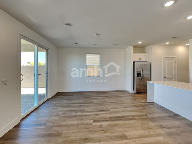 11140 Magallanes St