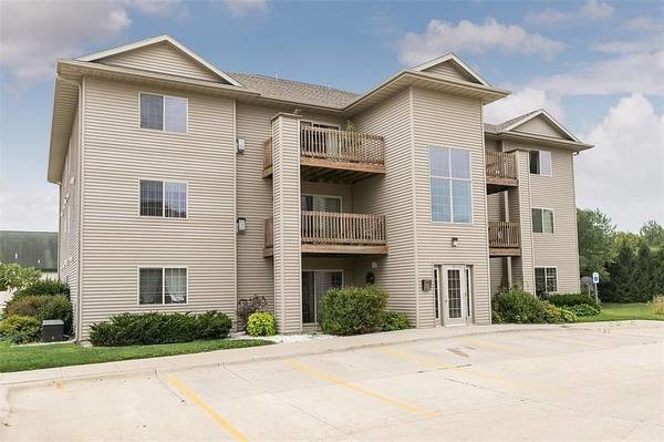 650 Colton Cir NE Condo - Condo for Rent in Cedar Rapids, IA | ForRent.com